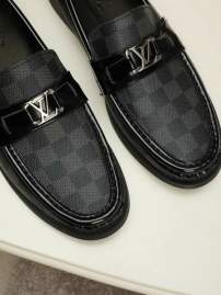 Picture of Louis Vuitton Shoes _SKULVsz38-44mnf055014326